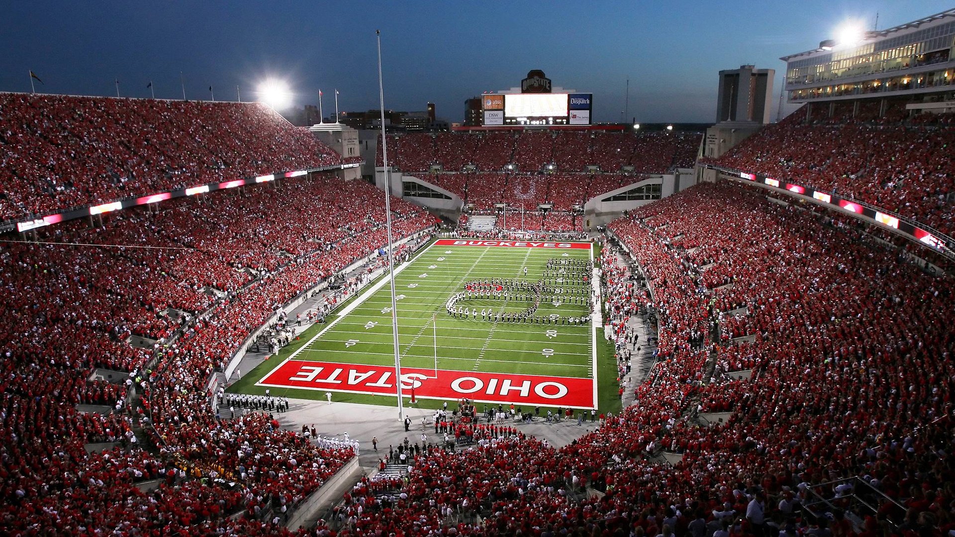 世界杯：一名替补前锋凭出色采访风格爆红 被戏称“球队最强自媒体人”